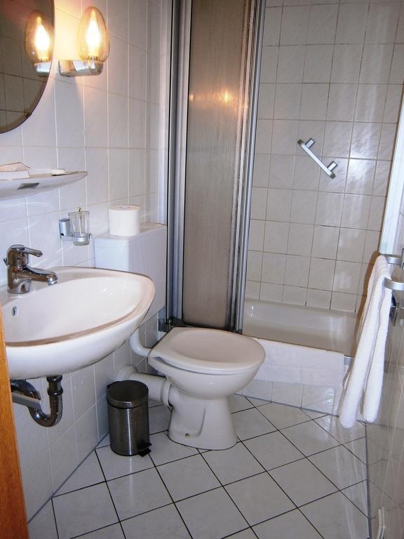Hotel Strauss Waldbronn Pokoj fotografie