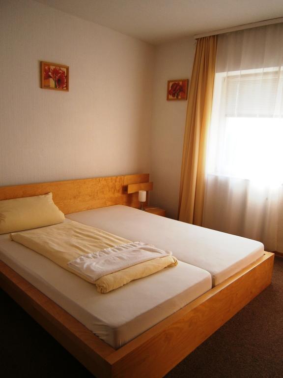 Hotel Strauss Waldbronn Pokoj fotografie